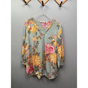Soft Surroundings Ladies large floral v-neck pullover top